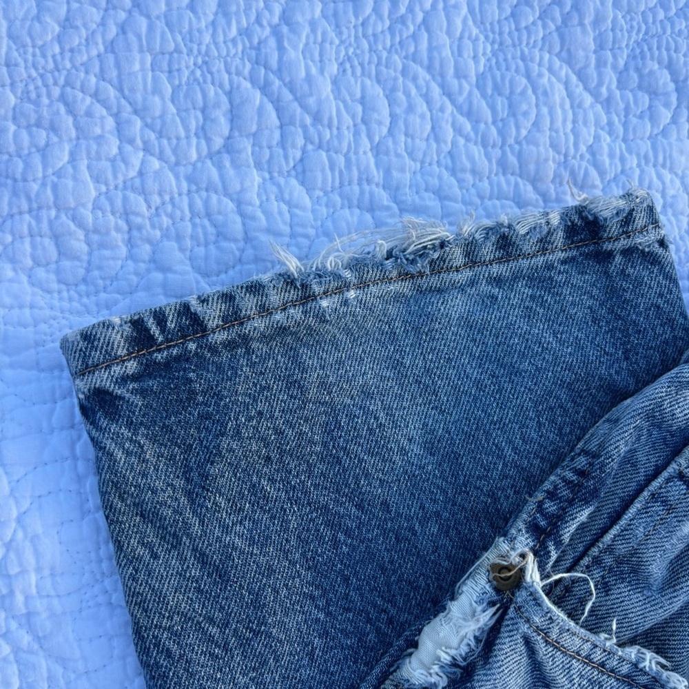 Vintage Distressed Wrangler Jeans | Tagged Men’s 34x32 | Fits Women’s 10/12 - Picture 10 of 16